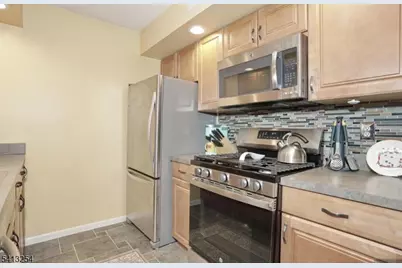 302 Mark Twain Way, Mahwah, NJ 07430 - Photo 17