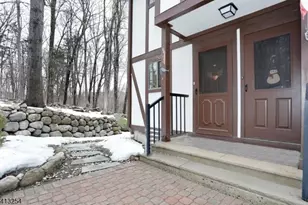 302 Mark Twain Way, Mahwah, NJ 07430 - Photo 3