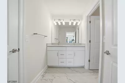 18 Whitaker Ln, Far Hills, NJ 07931 - Photo 19