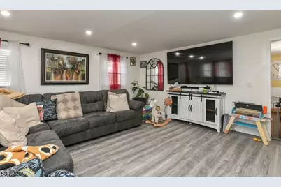 32 Grove St, Wanaque, NJ 07465 - Photo 25