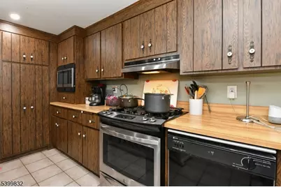 32 Grove St, Wanaque, NJ 07465 - Photo 19