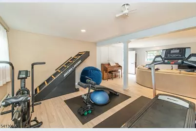 28 Lafayette Ln, Bernards Township, NJ 07920 - Photo 23