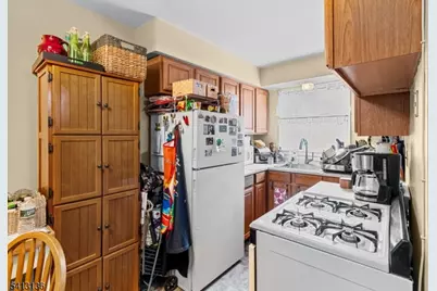 476 Joralemon St #H-4, Belleville Twp., NJ 07109 - Photo 9