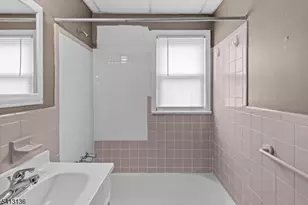 476 Joralemon St, Belleville Twp., NJ 07109 - Photo 17