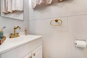 26 E 49th St, Bayonne, NJ 07002 - Photo 7