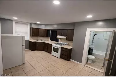 343 3rd Ave, Newark, NJ 07107 - Photo 5