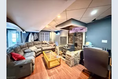 50 Glen Ave, Hardyston Township, NJ 07460 - Photo 9