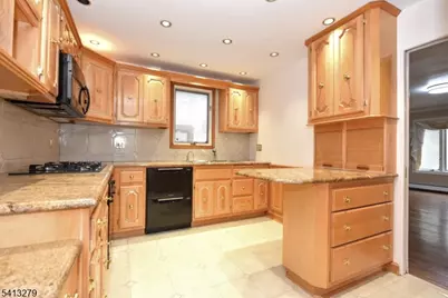 411 10th, Palisades Park, NJ 07650 - Photo 9