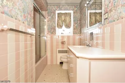 411 10th, Palisades Park, NJ 07650 - Photo 17