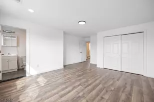 99 Van Winkle Ave, Clifton, NJ 07011 - Photo 11