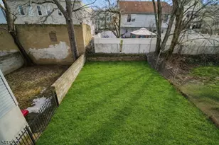 472 S 16th St, Newark, NJ 07103 - Photo 15