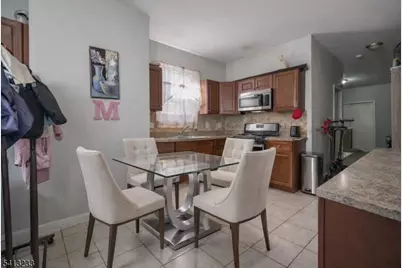 472 S 16th St, Newark, NJ 07103 - Photo 9