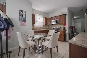 472 S 16th St, Newark, NJ 07103 - Photo 9