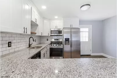 3 Gardenia Rd, Vernon Twp., NJ 07418 - Photo 9