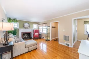 49 Locust Dr, Kenilworth, NJ 07033 - Photo 3