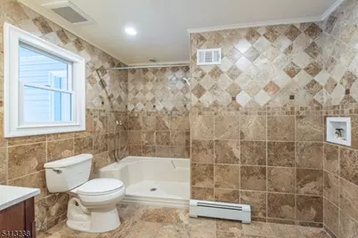 5 Pin Oak Rd, West Caldwell, NJ 07006 - Photo 19