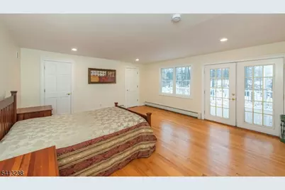 5 Pin Oak Rd, West Caldwell, NJ 07006 - Photo 17