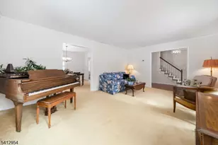 15 Alison Ct, New Providence, NJ 07974 - Photo 7