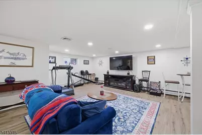 17 Helen St, Warren Township, NJ 07059 - Photo 25