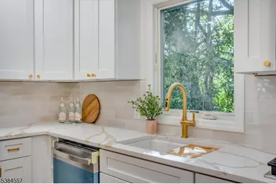 5 Brookside Drive, Millburn, NJ 07041 - Photo 9