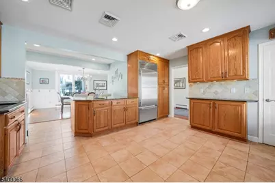 10 Stuart Ct, Montville Township, NJ 07058 - Photo 9