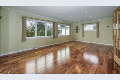 17 Clifford Dr, Wayne, NJ 07470 - Photo 15