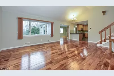 17 Clifford Dr, Wayne, NJ 07470 - Photo 9