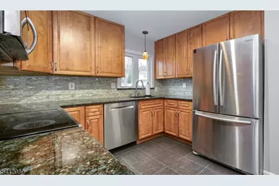 17 Clifford Dr, Wayne, NJ 07470 - Photo 13