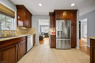 41 Ramsey Ave, Ramsey, NJ 07446 - Photo 9