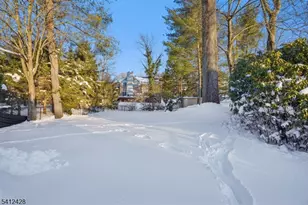 12 Cayuga Way, Millburn Twp., NJ 07078 - Photo 35