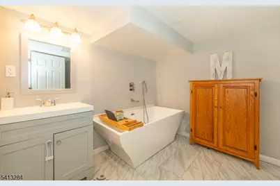 46 Vail Dr, Hampton Township, NJ 07860 - Photo 19