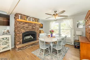 46 Vail Dr, Hampton Township, NJ 07860 - Photo 9