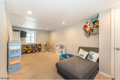 46 Vail Dr, Hampton Township, NJ 07860 - Photo 21