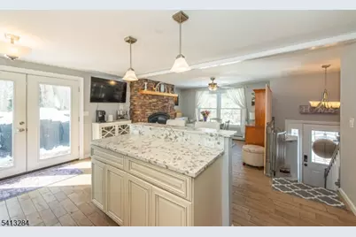 46 Vail Dr, Hampton Township, NJ 07860 - Photo 13