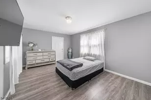 317 Drake Ave, Roselle, NJ 07203 - Photo 9