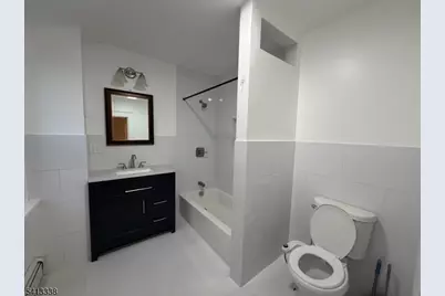 24 30W Pleasant Ave #1E, Maywood, NJ 07607 - Photo 5