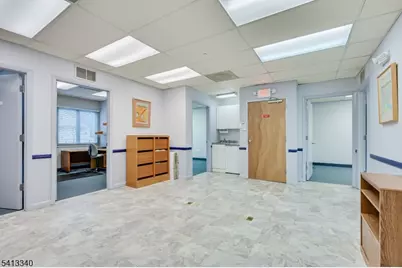 11 Clyde Rd, Franklin Township, NJ 08873 - Photo 5