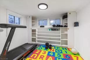 9 Wayne Pl, Nutley, NJ 07110 - Photo 21