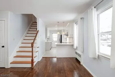 205 West Ln, Clark Township, NJ 07066 - Photo 9