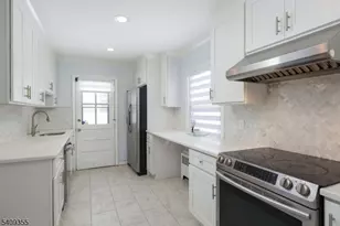 205 West Ln, Clark Township, NJ 07066 - Photo 13