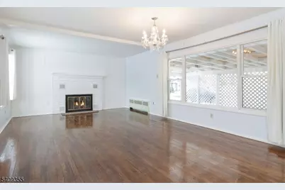 205 West Ln, Clark Township, NJ 07066 - Photo 5