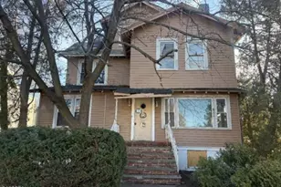 304 S Burnett St, East Orange, NJ 07018 - Photo 1