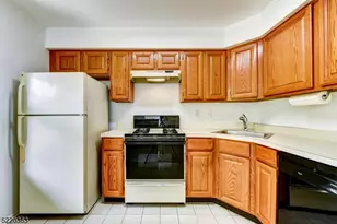 3201 Vroom Dr, Bridgewater, NJ 08807 - Photo 17