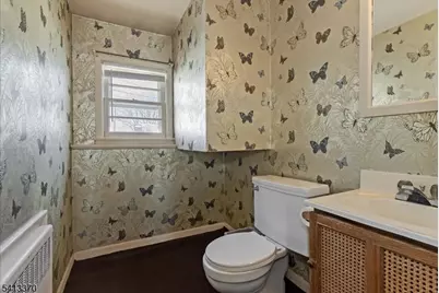 30 Andover Pl, Bloomfield, NJ 07003 - Photo 23