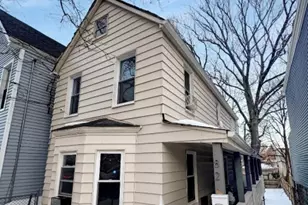 82 Palm St, Newark, NJ 07106 - Photo 1