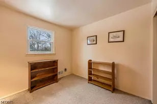 27 Maplewood Dr, Parsippany, NJ 07054 - Photo 21