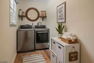 27 Maplewood Dr, Parsippany, NJ 07054 - Photo 19