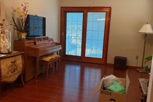 424 Page Ave, Lyndhurst Township, NJ 07071 - Photo 5