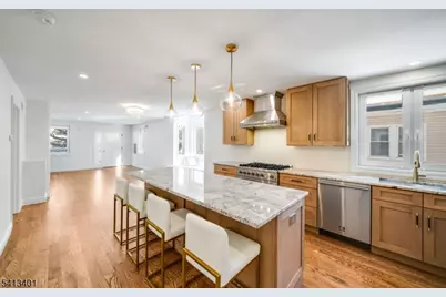 11 Walnut St, Little Falls Township, NJ 07424 - Photo 5