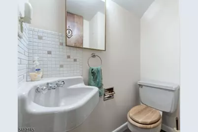 47 Clinton Ave, New Providence, NJ 07974 - Photo 31